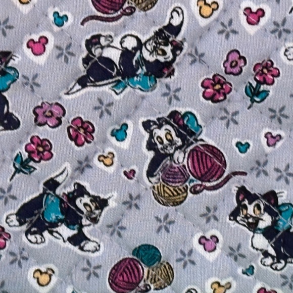 VERA BRADLEY DISNEY RFID DOUBLE ZIP ID CASE IN PLAYFUL FIGARO:NWT FIGARO THE CAT - Picture 3 of 15